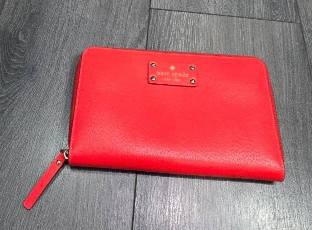 Kate Spade New York large Neda Wellesley Coral Wallet Clutch Travel WLRU1153